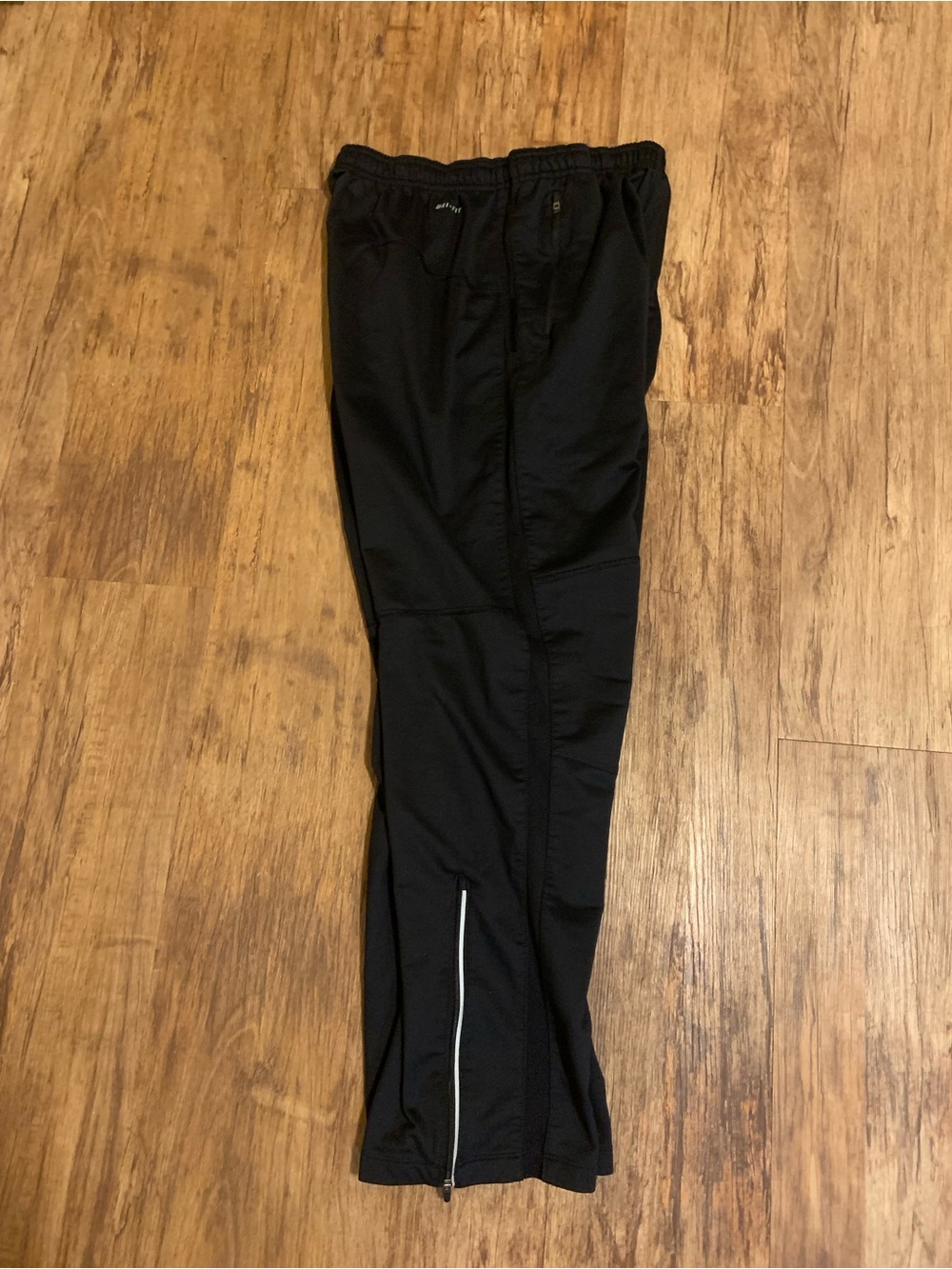Nike Dri Fit mens M black joggers zip pockets elastic waist 29 1/2” inseam